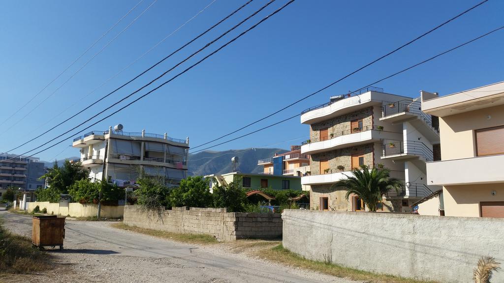 Velaj Apartments Orikum Buitenkant foto