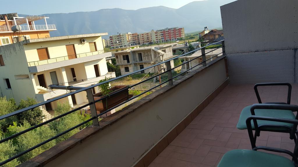 Velaj Apartments Orikum Buitenkant foto