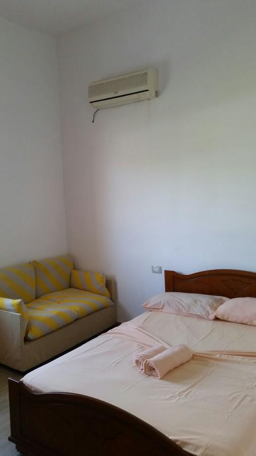 Velaj Apartments Orikum Buitenkant foto
