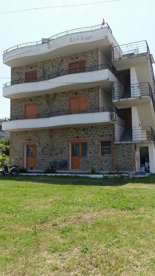 Velaj Apartments Orikum Buitenkant foto